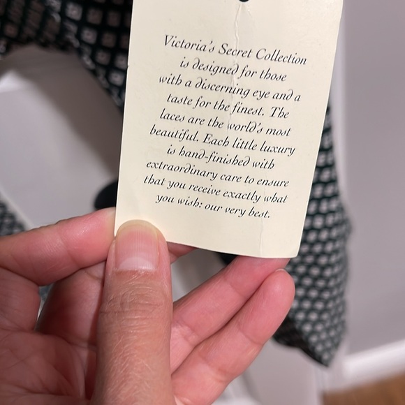 Victoria’s Secret PJ set - Picture 8 of 9